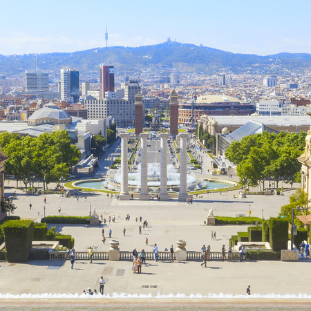 magic fountain in plaza espana in barcelona