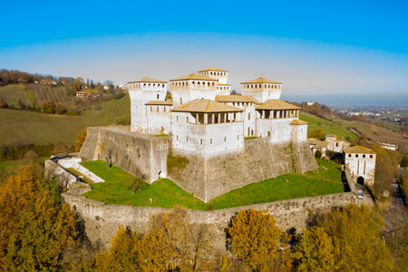 amazing medieval castle view in the town of torrechiaraのeditorial素材