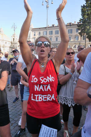 ROME JULY 31 2021 PROTEST DEMONSTRATION BY NO VAX PEOPLE AGAINST THE SANITARY PASS AND AGAINST THE VACCINESのeditorial素材