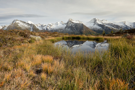 Alpine reflectionの写真素材