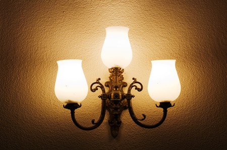 the lamp on the wall
