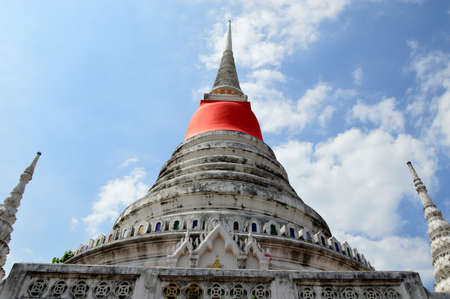Phra Samut Chedi with beautiful fine arts architecture of Wat Phra Samut Chedi Temple, Samutprakarn province, Thailand.の写真素材