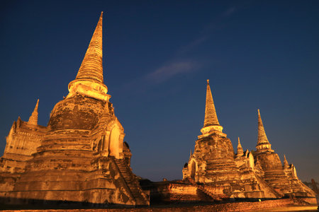 Incredible Night View of Wat Phra Si Sanphet Temple, Ayutthaya Historical Park, Thailandの写真素材