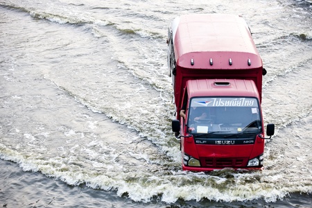 Bangkok, Thailand - November 5, 2011: Traffic in Bangkok during the worst flooding in decades.のeditorial素材