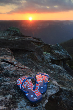 Aussie thongs depicting its Australian flag in the light of the sunset.  Blue Mountains Australiaの写真素材