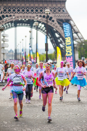 Color run in Paris - Franceのeditorial素材
