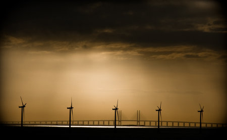 Sunrise over Ãresundsbroen, Denmarkの写真素材