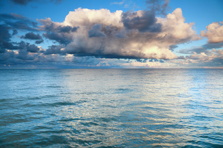 sea sky, storm, tempest, sky clouded overの写真素材