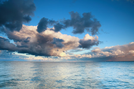 sea sky, storm, tempest, sky clouded overの写真素材