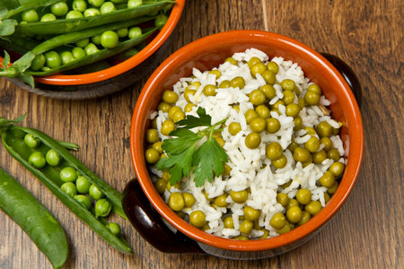 risotto with peas in crockの写真素材