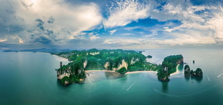 Aerial view of Railay bay beach. Railay, also known as Rai Leh, is a small peninsula between the city of Krabi and Ao Nang in Thailand. It is accessible only by boat due to high limestone.の写真素材