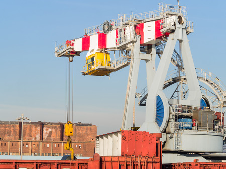 Genoa Italy_December 23, 2017: big port crane loading rolled steel sheet coil in a cargo ship
のeditorial素材