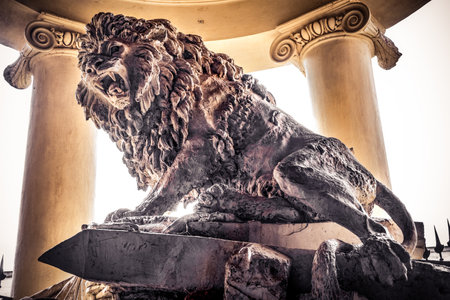 gladiators den lion statue backgroundのeditorial素材