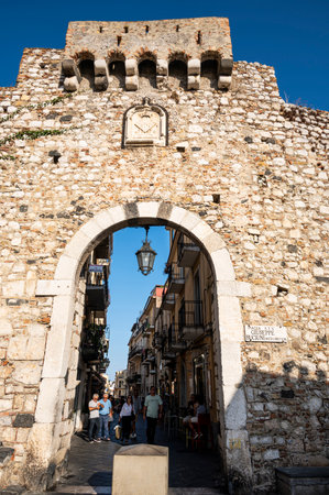 Taormina, Italy: 09-16-2022: Beautiful ancient arch in Taorminaのeditorial素材