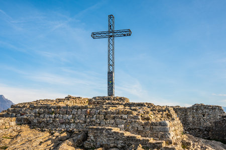 The metal cross on the Rocca di Manerba sul Gardaの写真素材