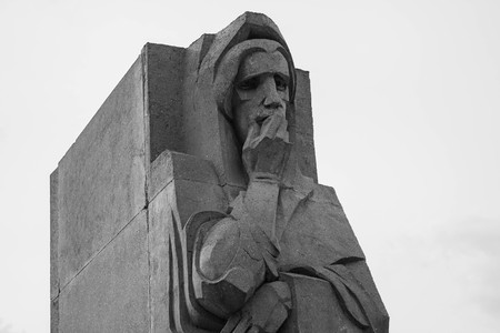 great statue in memory of fallen soldiers in war, honor the courageのeditorial素材