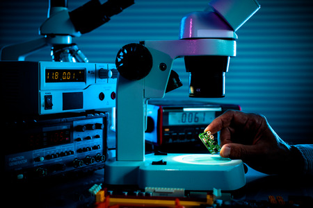 control microelectronic device in a laboratory microscope control microelectronic device in a laboratory microscope