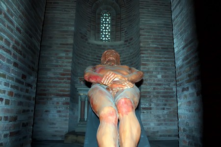 Bologna 09.12.2010 - Statue of Jesus wich represent the sacrifice for the peopleのeditorial素材
