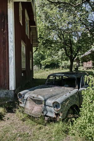 bastbas fanous cemetery of cars in sweden border with norwayの写真素材