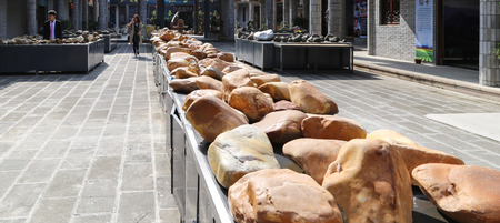 selling jade in tengchong, yunnan, chinaのeditorial素材