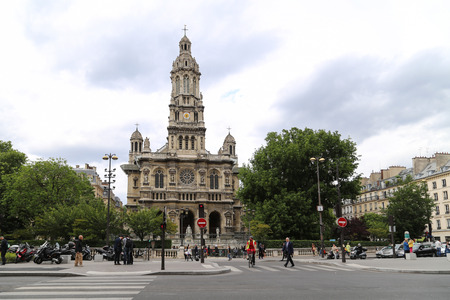 the street view in paris, franceのeditorial素材