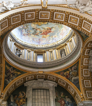 interior view of papal basilica of saint peter in vaticanのeditorial素材
