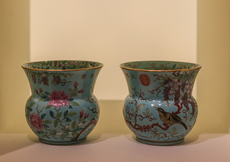 porcelain in national gallery of victoria,melbourne,australiaのeditorial素材