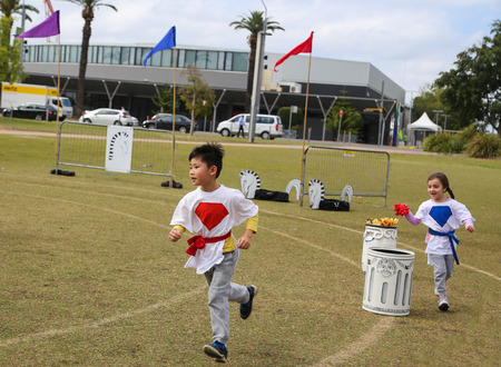  children racing in sydney stadium,australiaのeditorial素材
