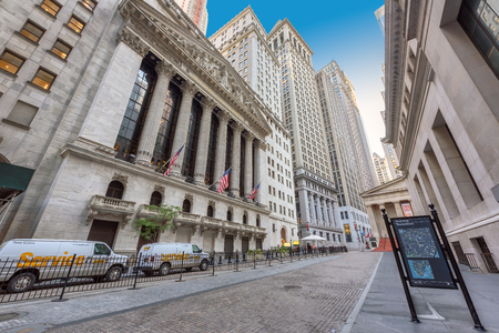 The New York Stock Exchange on famous Wall streetのeditorial素材