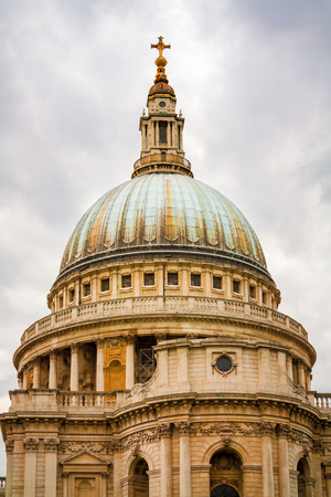 Dome of the Saint Paul's cathedral against a cloudy sky.の写真素材