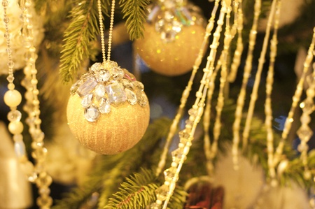deffirent kinds of christmas tree ornaments and decorations new year