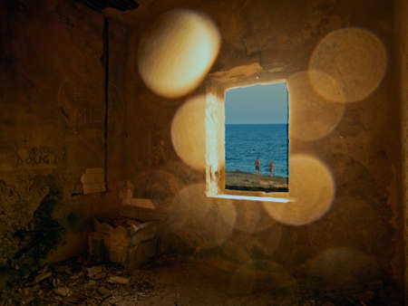 a wide open window on the sea 1c