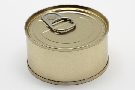 aluminum tin can on white backgroundの写真素材