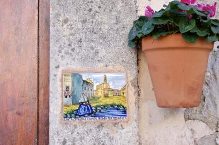 Typical door of a small town on the island of Mallorcaの写真素材