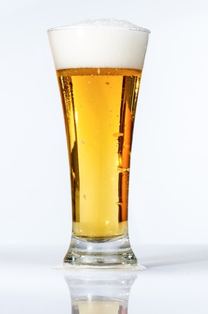 macro photography of beer on white backgroundの写真素材