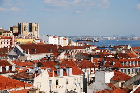 beautiful cityscape of Lisbon with Sé Cathedral, Portugalの写真素材