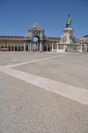 famous Commerce Square also known as Terreiro do Paço in Lisbon, Portugal (statue of King José I in the center)の写真素材