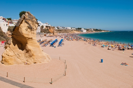 stunning beach in Albufeira during summer  Algarve region , Portugal のeditorial素材