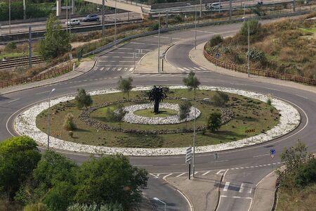 Photo  of a roundabout on the street, cacem, sintra, portugalの写真素材