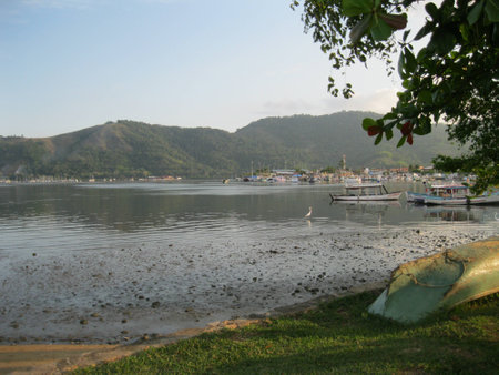 PraÃ§a da Bandeira na beira-mar, Paraty, Rio de Janeiro, Brasil, 2015.   Flag Square on the waterfront, Paraty, Rio de Janeiro, Brazil, in 2015.の写真素材