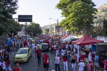Rio de Janeiro, Brazil, 23 April 2016: Commemoration Day of St. George, Quintino district in the north of Rio de Janeiro. The celebrations bring together thousands of devotees of the holy warrior, who spent the night in place for the celebrations that havのeditorial素材