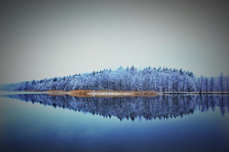 Winter lake 2の写真素材