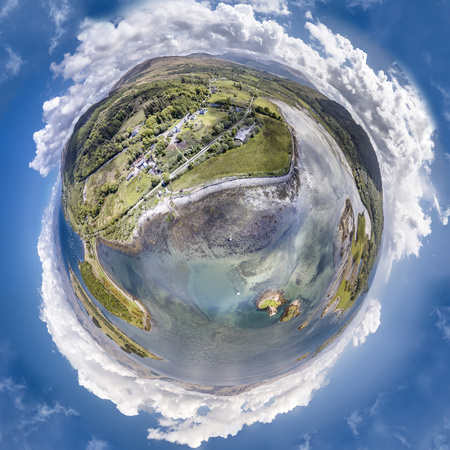Aerial view of the historic castle Stalker and aeria in Argyllの写真素材