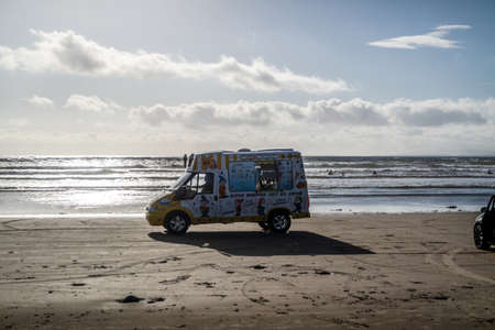ROSSNOWLAGH / IRELAND - AUGUST 26, 2020: Van selling ice creamのeditorial素材