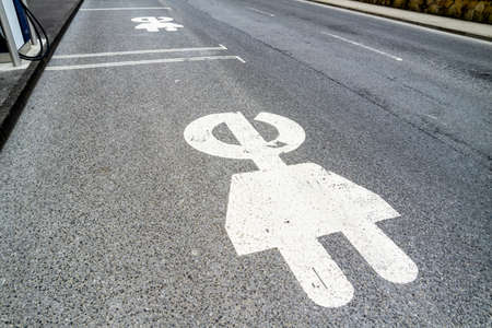 Killybegs, Ireland - Obtober 13 2021 : The fast charge point is located in the middle of the townのeditorial素材