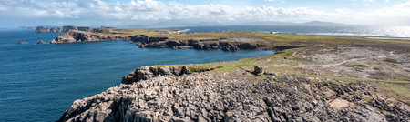 The cliffs and sea stacks on Tory Island, County Donegal, Irelandの写真素材