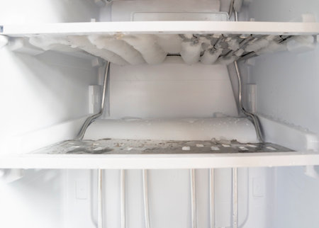 Ice in the freezer, Defrosting of the fridge and freezer