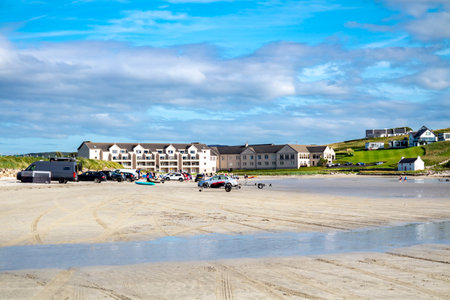 Downings, Ireland - July 31 2022: The hotel is located very close to the beachのeditorial素材