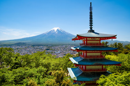 Chureito pagoda with the mount Fuji, in Arakurayama Sengen Park, Japanの写真素材