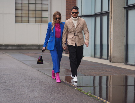 MILAN - FEBRUARY 22, 2018: Frank Gallucci and fashionable woman walking in the street before LES COPINS fashion show, during Milan Women's Fashion Week fall / winter 2018/19 in Milan, Italy.のeditorial素材